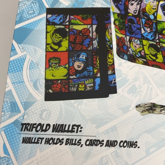 Marvel wallet, key fob, toiletry kit & travel bottle set NEW! 4 set - Picture 5 of 16